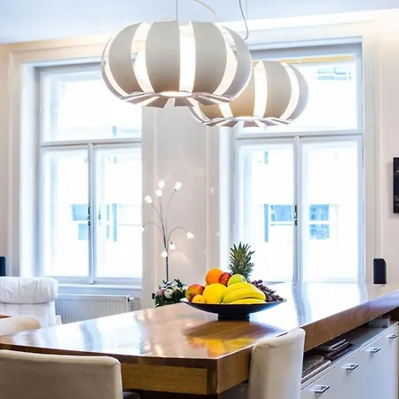 דירה Bright And Quiet Apt In The Heart Of The Old Town